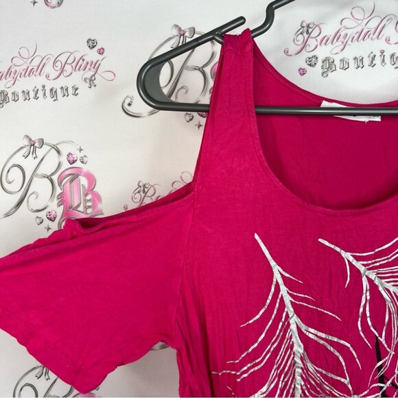 Ricki's tshirt top cold shoulder open pink Fuchsia Feather 🪶 Print Tunic - Picture 5 of 10